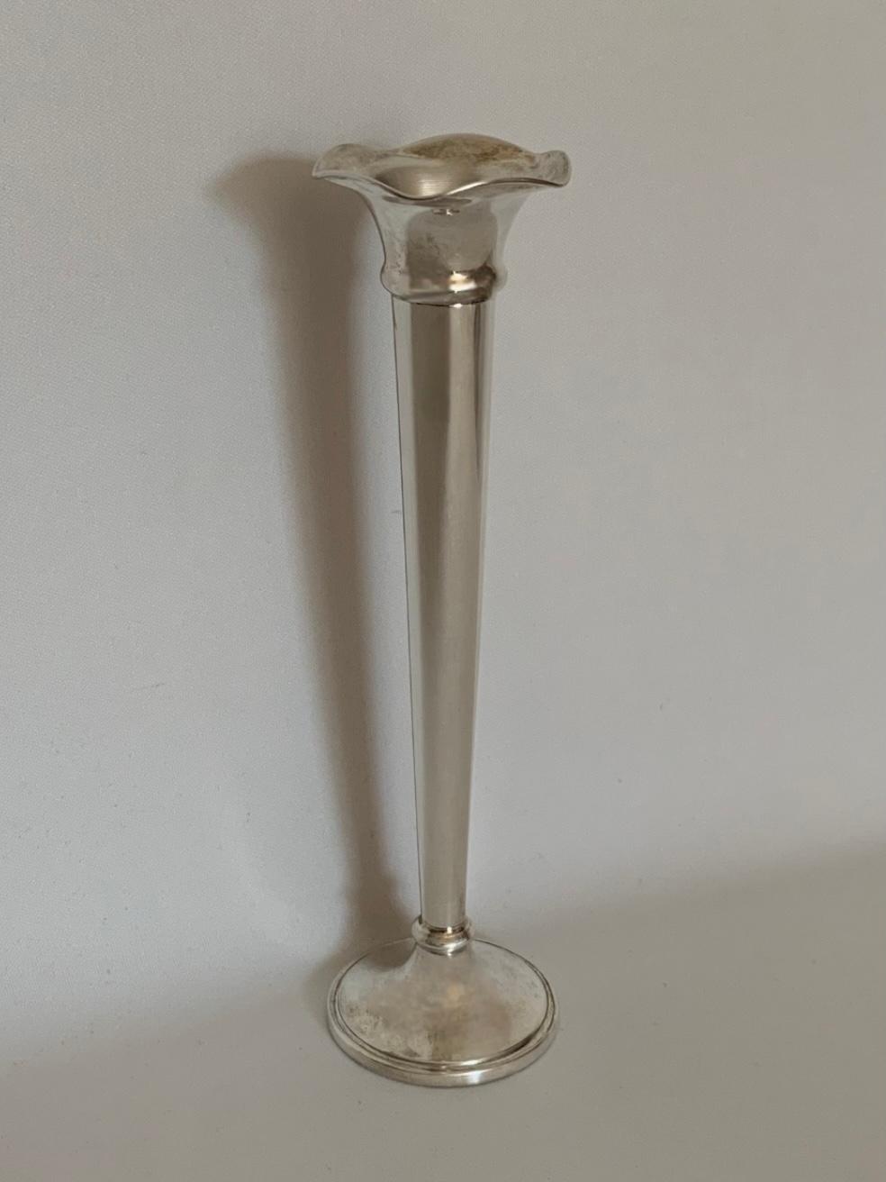 Product 100, France