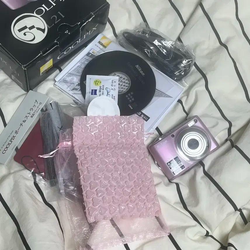 니콘 쿨픽스 l21 핑크 (나연 카메라) 가격내림 없음