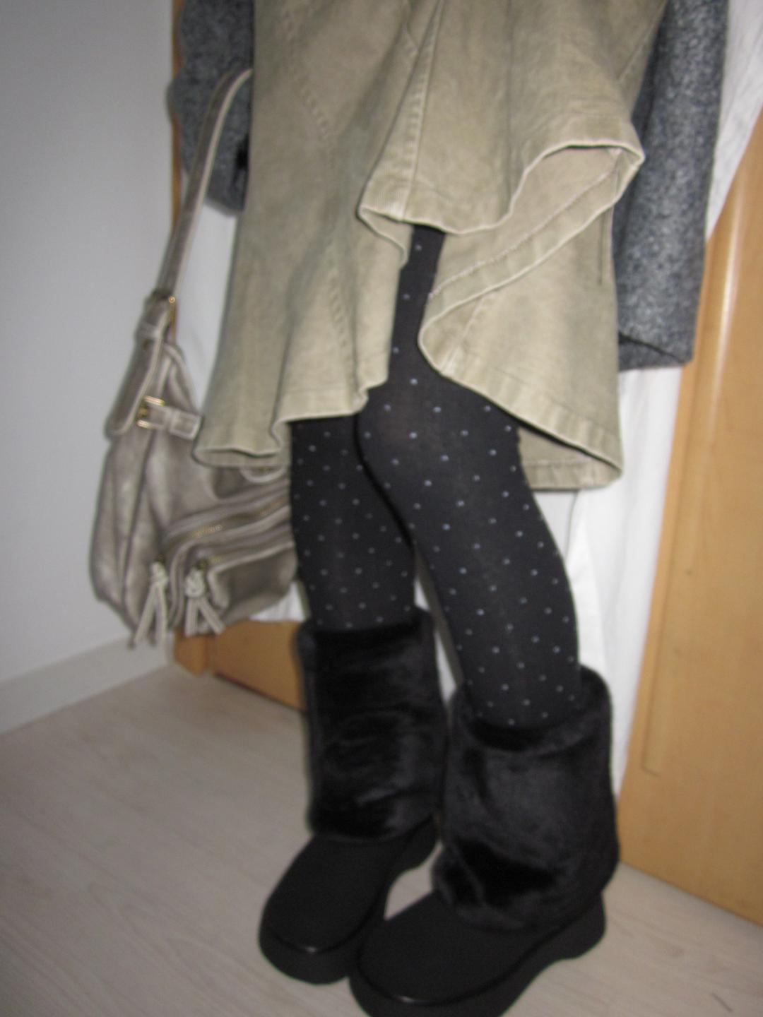 블랙 도트 타이즈