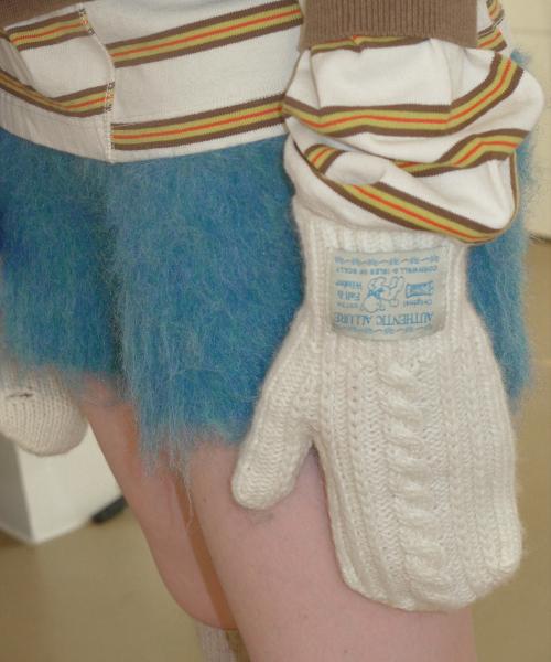 CABLE KNIT MITTENS  - 6 colors