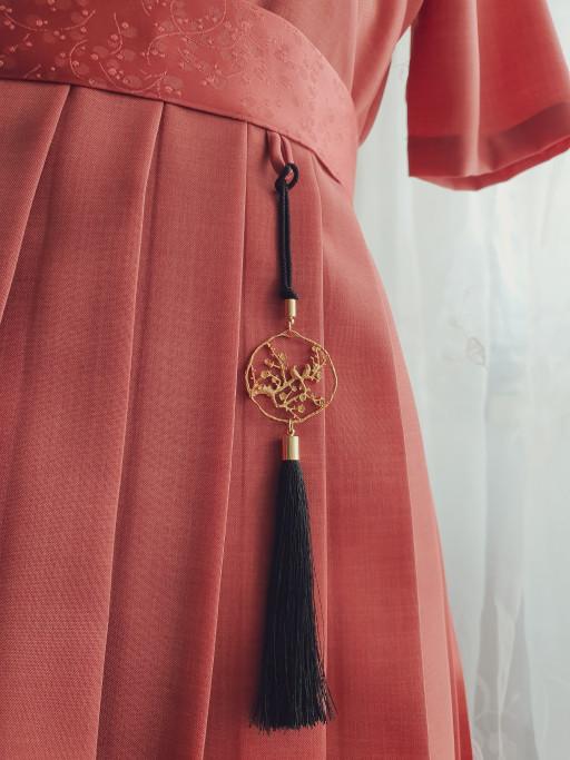 매화와 새 노리개