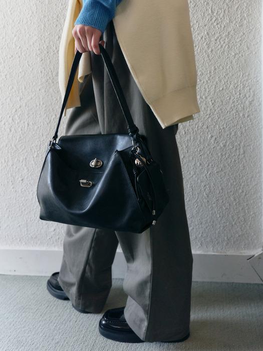 [AUBE] 가죽 오브 장식 숄더백 M 2color JABA6E103BK JABA6E123W3