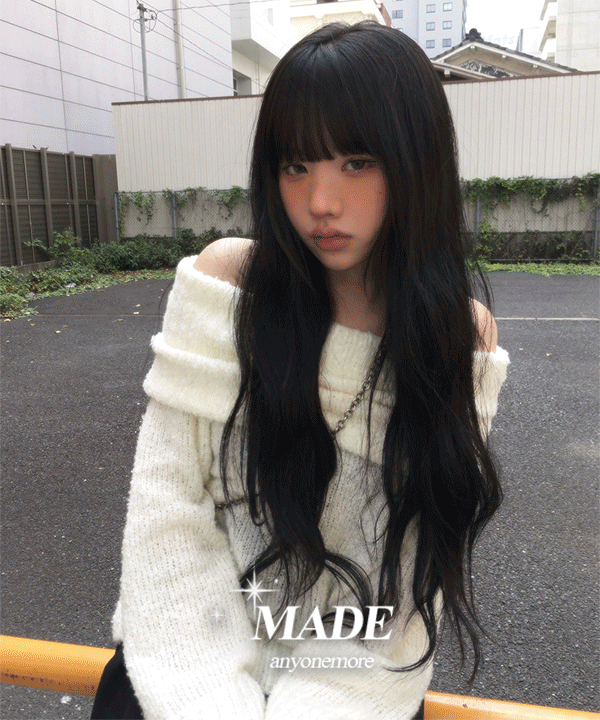 애니원모어 [MADE] 바루 오프숄더 루즈핏 도톰 니트 (2color)