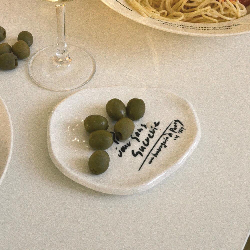 [onoffmansion] pebble plate _lettering