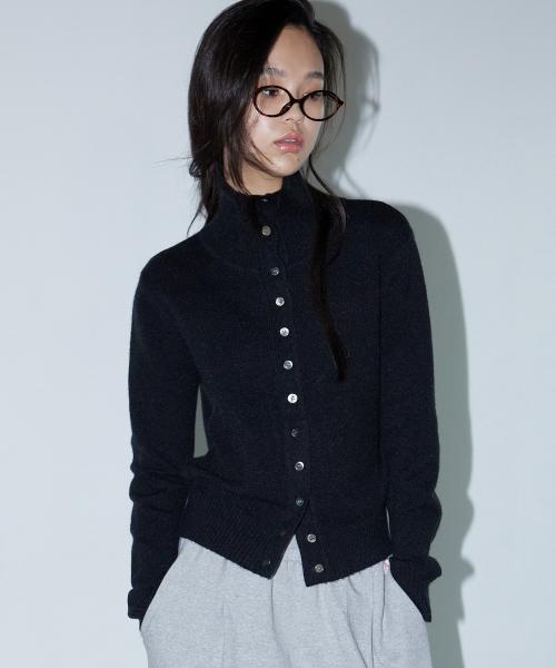 하이넥 버튼 가디건 블랙