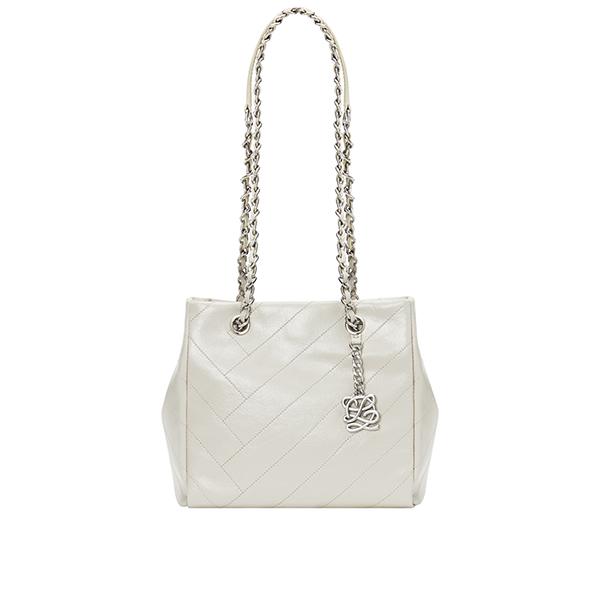 [EXCLUSIVE] 루이까또즈 까눌레 체인버킷백 HS3SD72IV