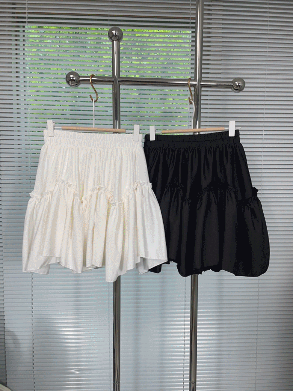 [빅사이즈]언발'◡'프릴 치마바지 지그재그 2단 밴딩 캉캉스커트 바스락 A라인 무채색 미니 미디 스커트(시즈니룩 봄 여름 가을 하이웨스트)