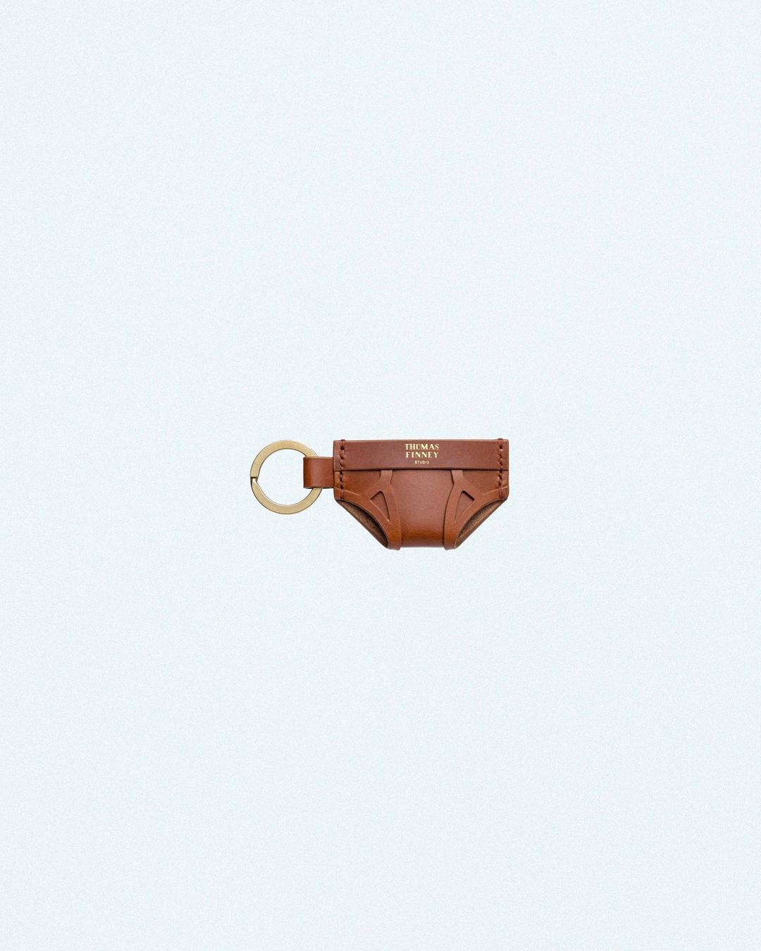 Brief Key Ring in Brown Leather — Thomas Finney
