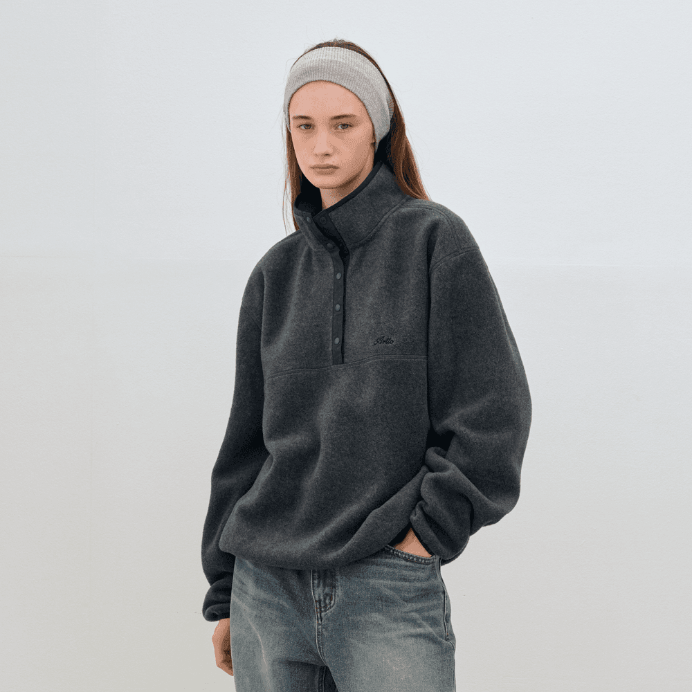 Relax Logo Snap Fleece_Charcoal