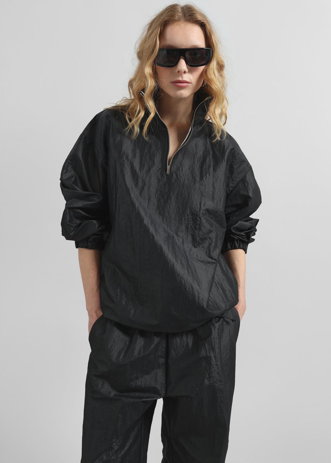 Majvik Windbreaker Anorak - Black - XS/S