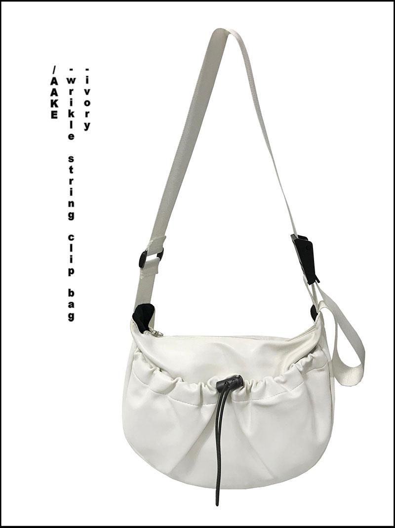 WRIKLE STRING CLIP BAG (ivory)