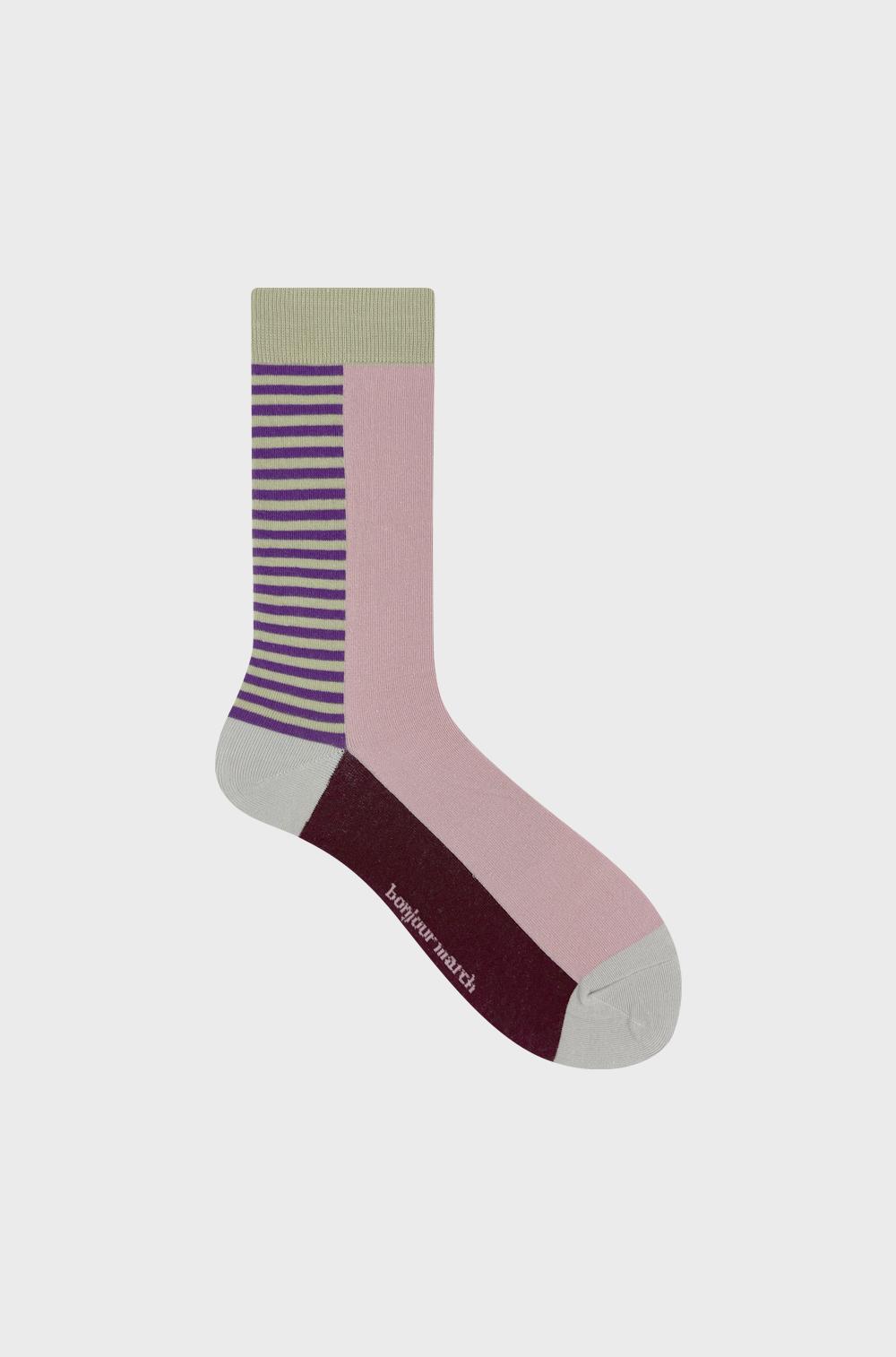 Colored paper socks_pink