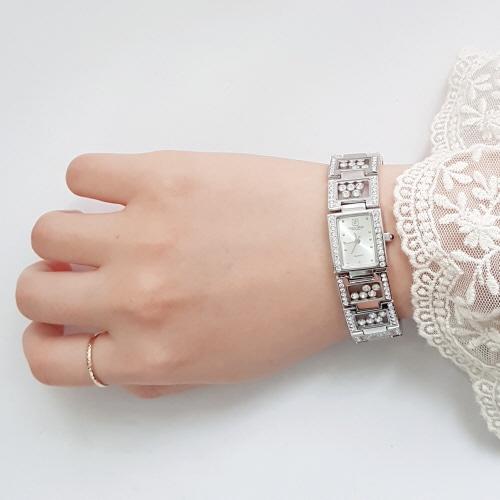 2000s VICTORIA WIECK floating rhinestone watch