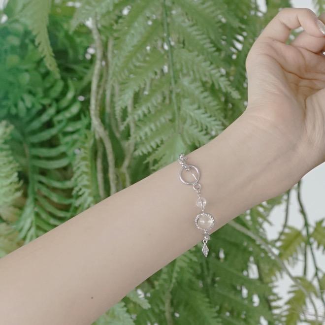 21SS. embrace moon. bracelet 03