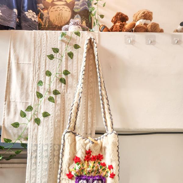 꽃바구니 니트 크로스백