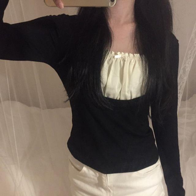 [단독/소량입고*] 프릴 레이어드 커튼 긴팔티 (y2k/빈티지/핀터레스트)