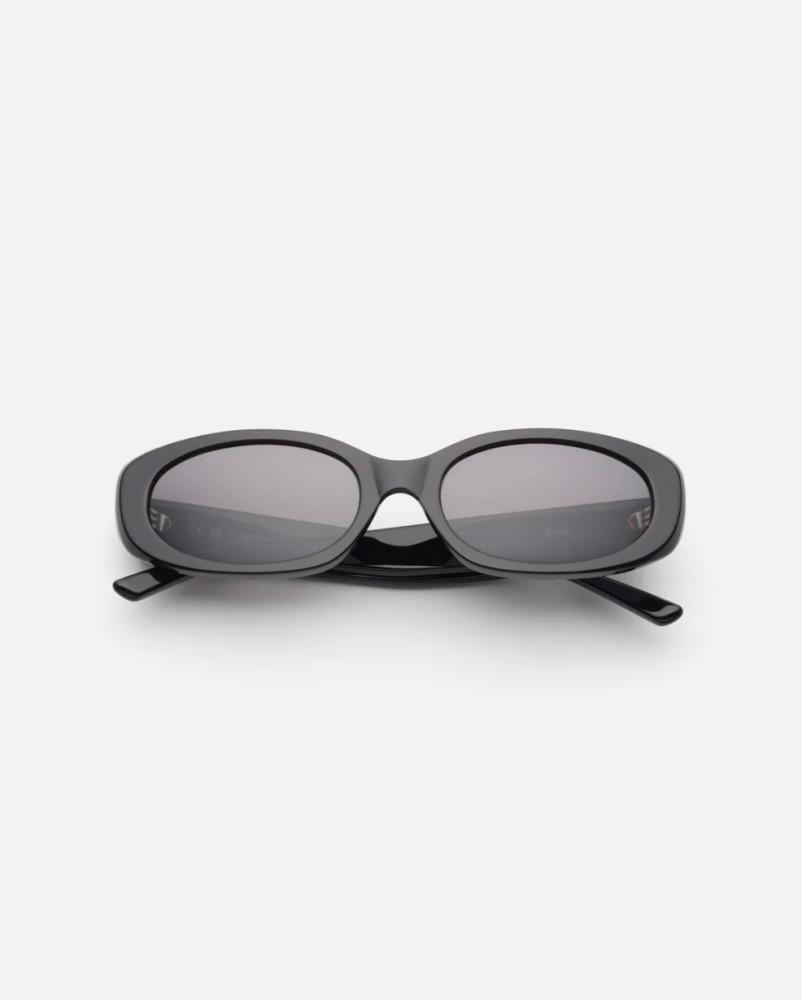 LU—GOLDIE Evie Sunglasses Black 루골디 에비 선글라스 블랙