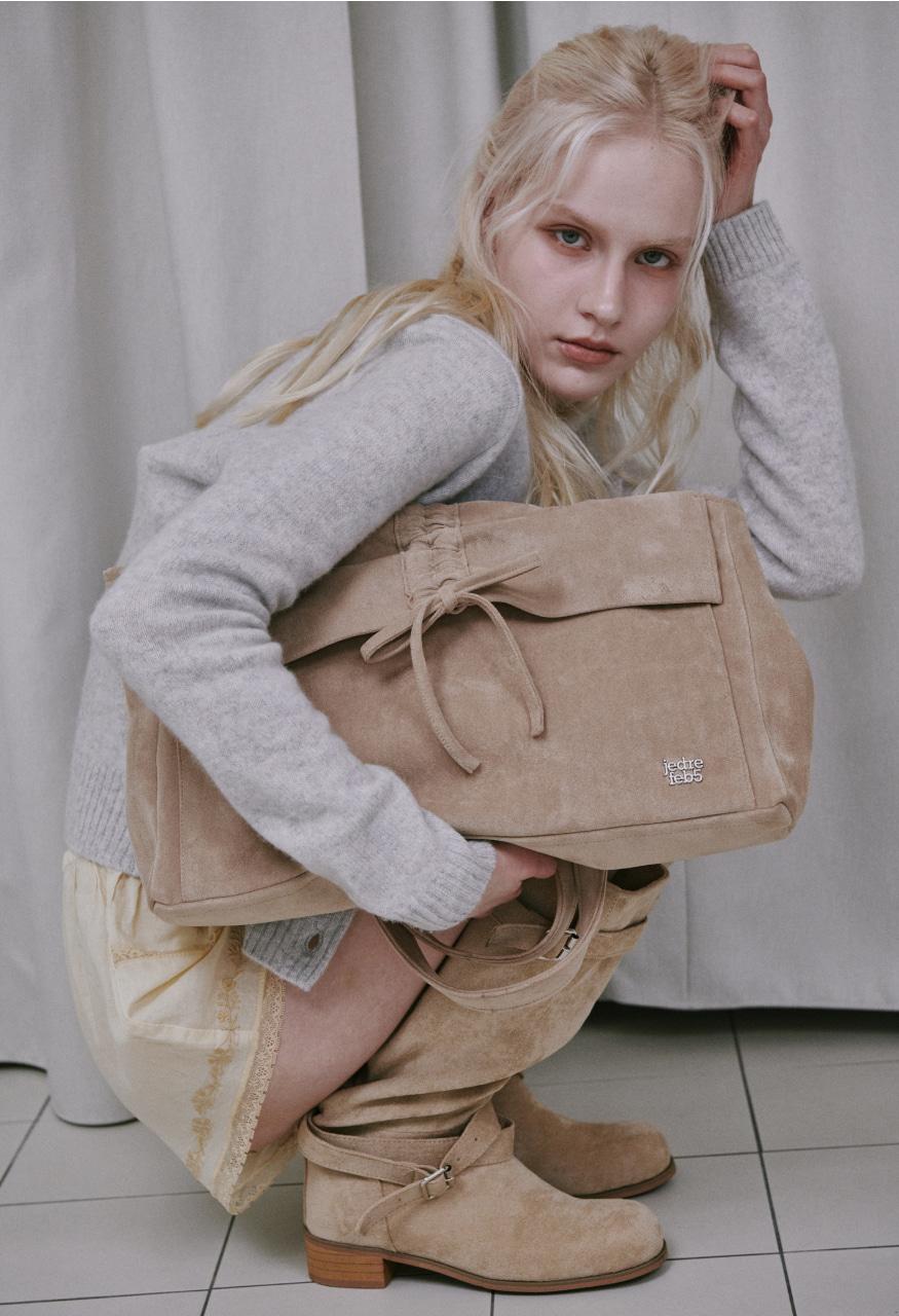 Suede butterfly flap bag tan beige