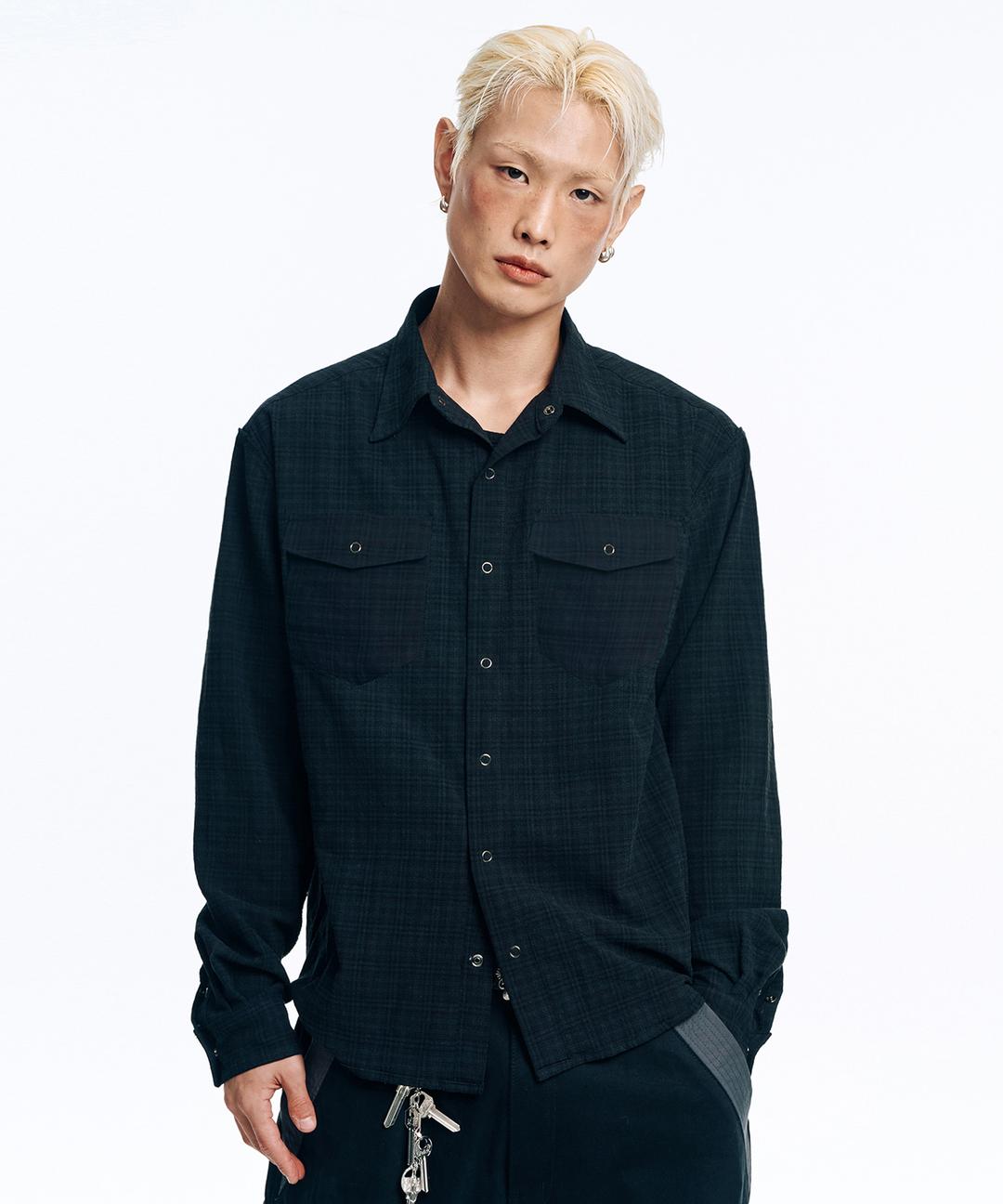 [11/7 예약 배송] 텍스쳐 크롭 체크 셔츠-블랙