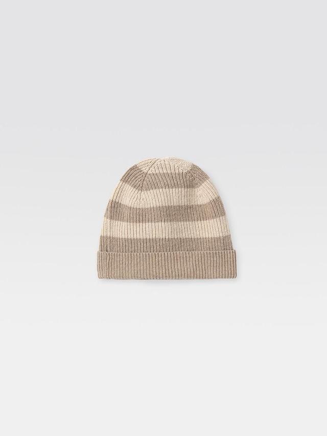 SETUP-EXE★韓国★Star red lettering hotfix Beanie 3色/追跡付 SETUP-EXE☆韓国☆Star red lettering hotfix Beanie 3色/追跡付