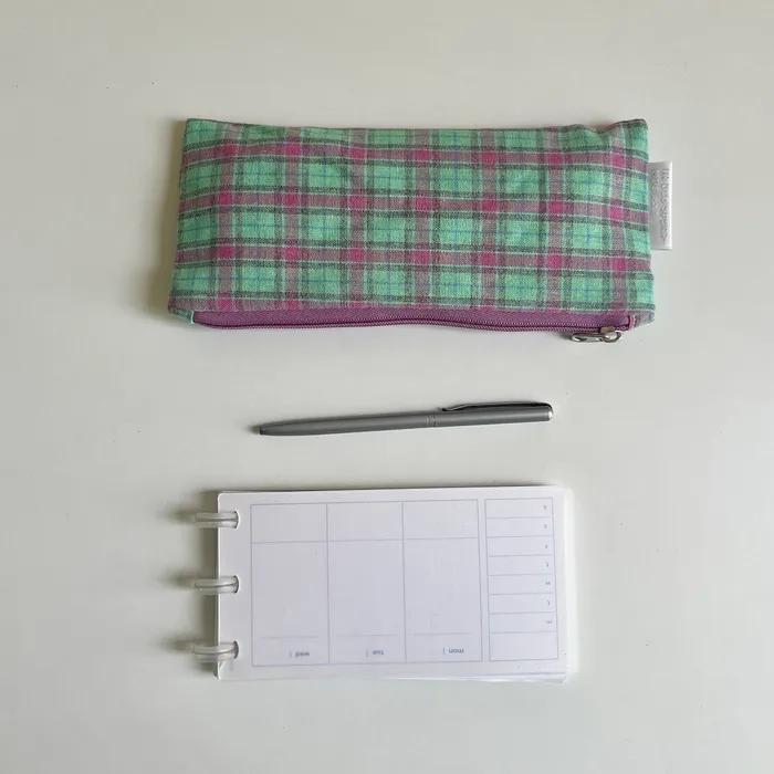 민트보라 체크 필통