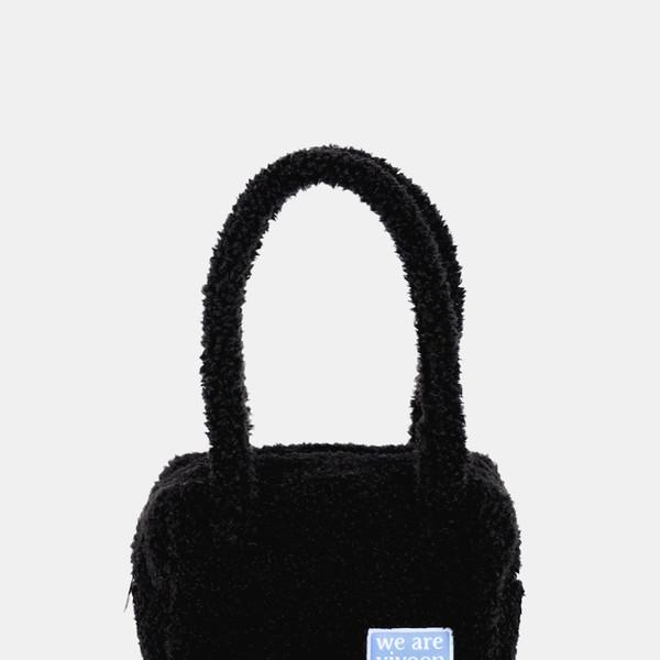Handy pouch (furry black) 10/14 순차배송