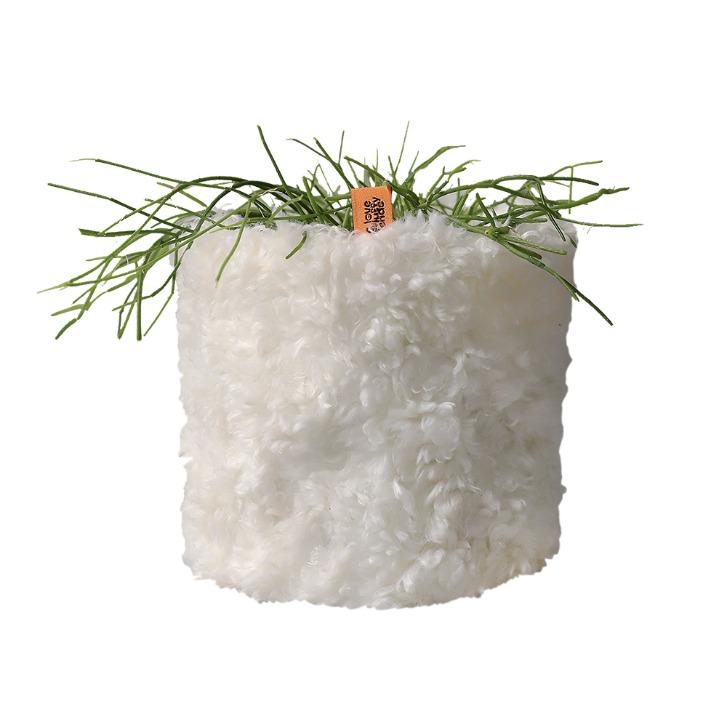 Fluffy plant pot