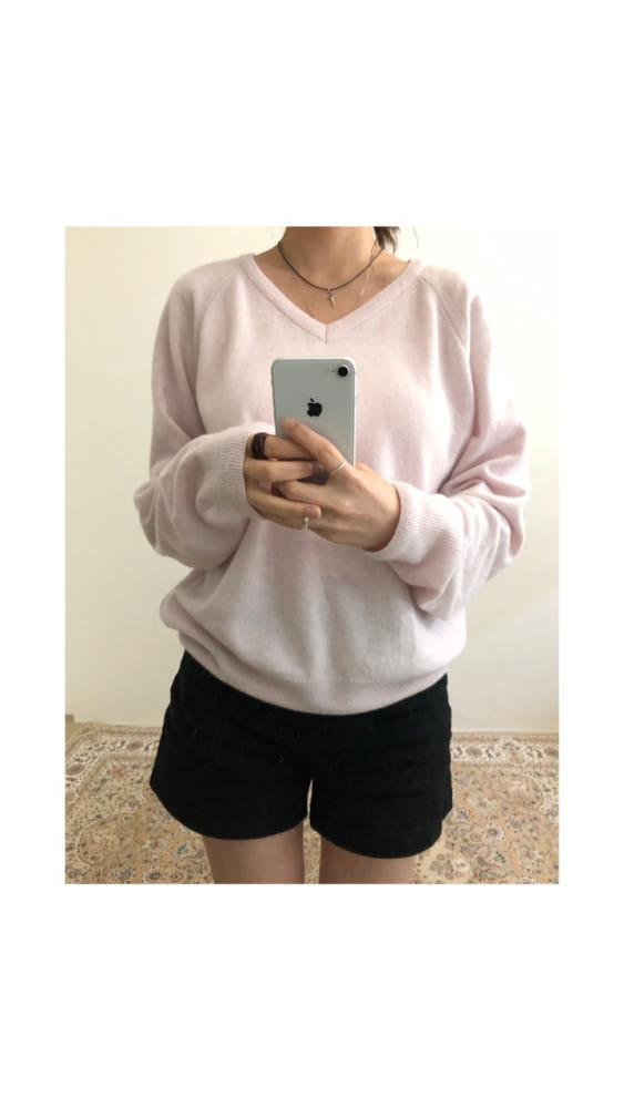 캐시 오버핏 브이넥니트