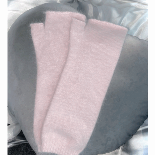 angora knit hand warmer