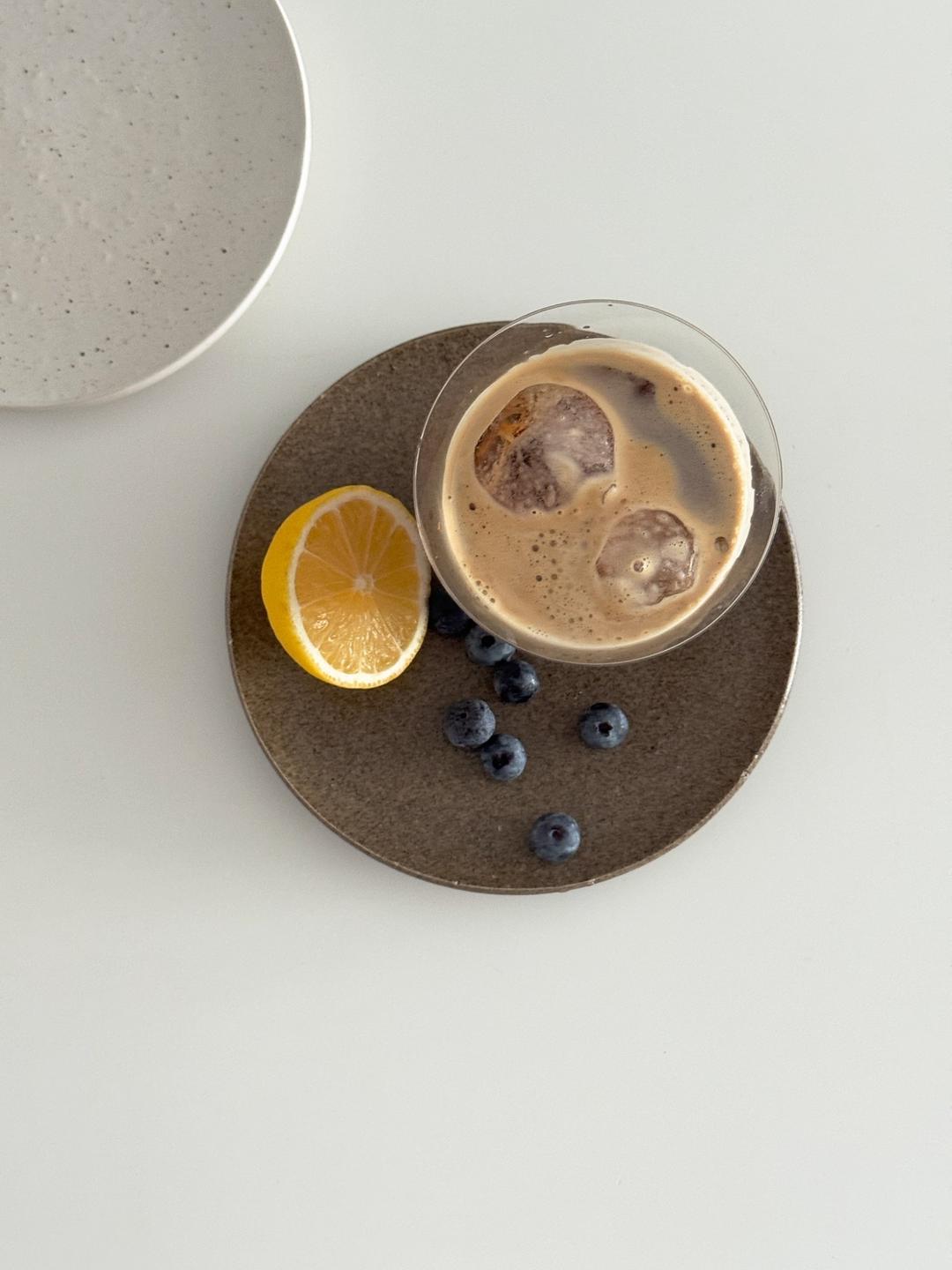 Marron Plate
