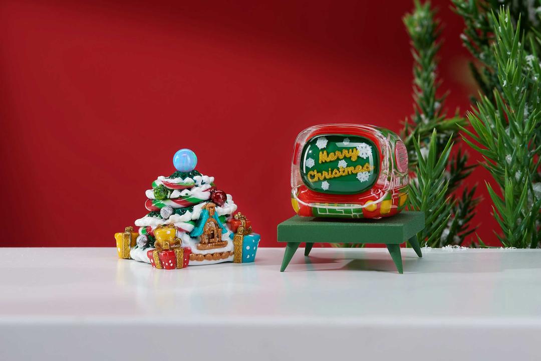 Special holiday keycaps for Christmas