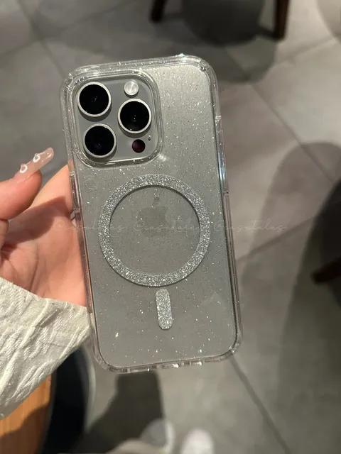 Classy Basic EVIE Shimmering Glitter MagSafe Clear Case