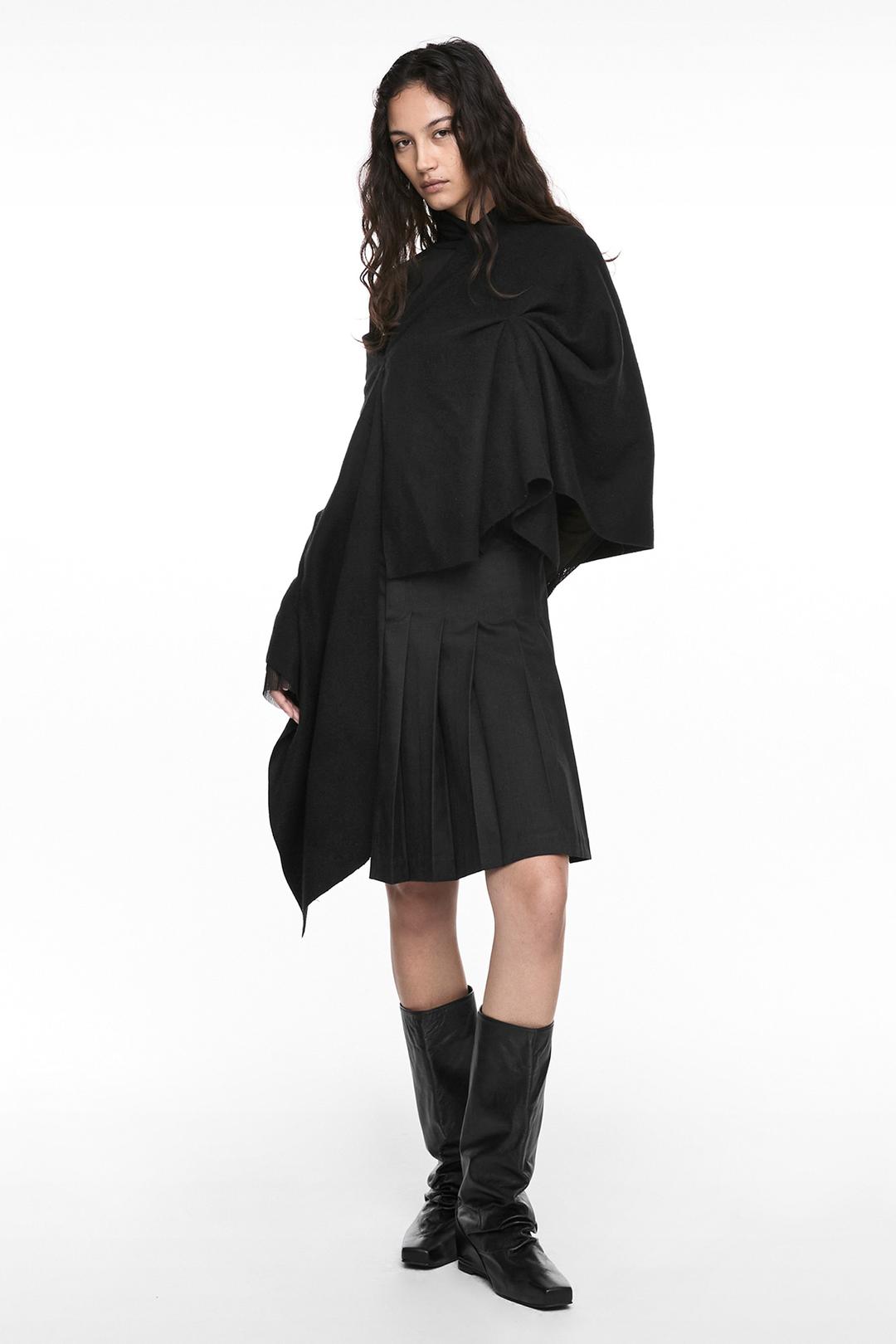 PINCHED SCARF (UNISEX) BLACK