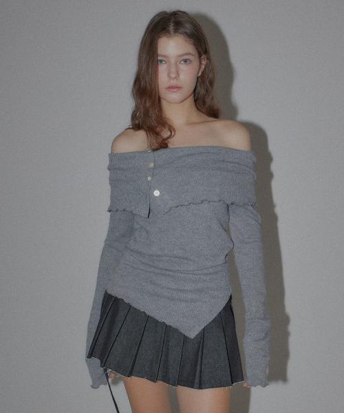 KATE BUTTON OFF-SHOULDER T - GREY