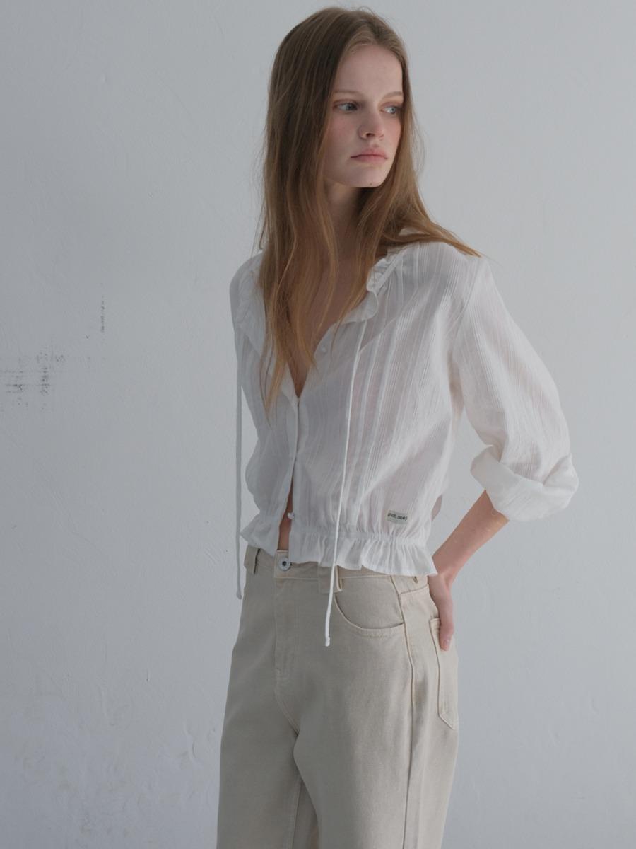 안나 프릴 핀턱 블라우스