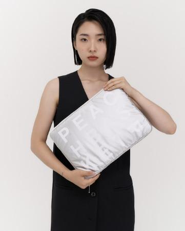 p.b laptop pouch (silver)