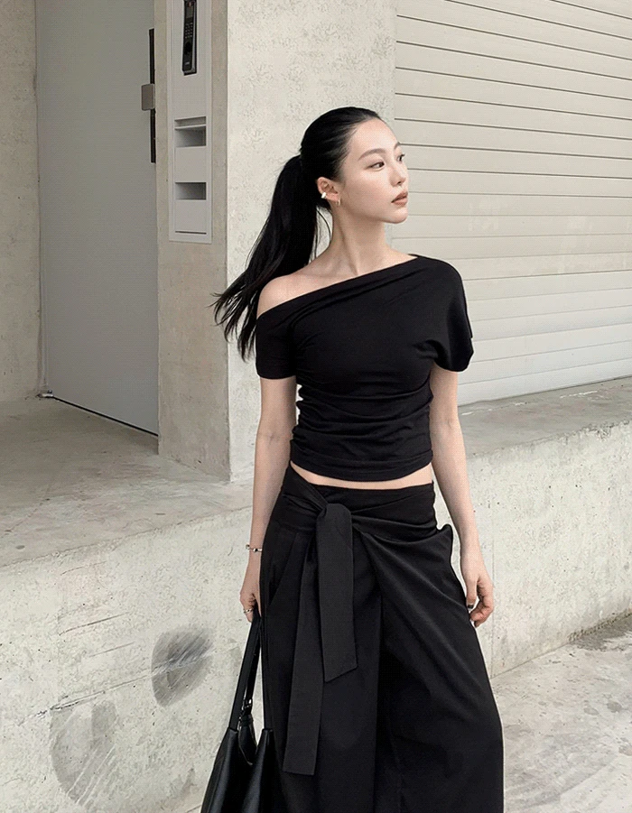 [MADE] 소프트 드레이프 언발 탑