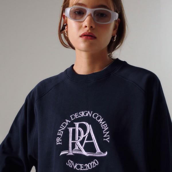 프렌다 MAIN LOGO 크루넥 RAGLAN 맨투맨 스？셔츠 네이비