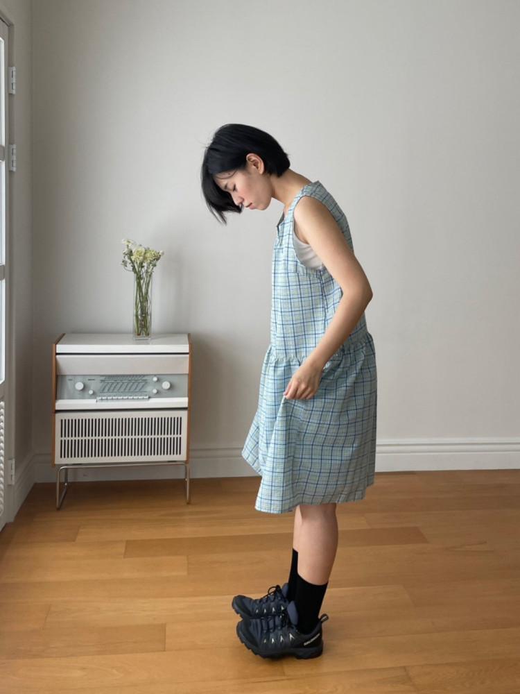 마들렌 체크 민소매 원피스