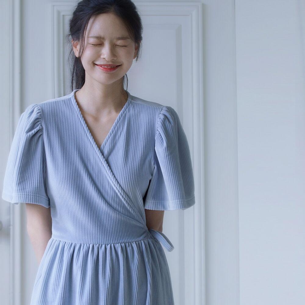 room no.304 Alice sky blue