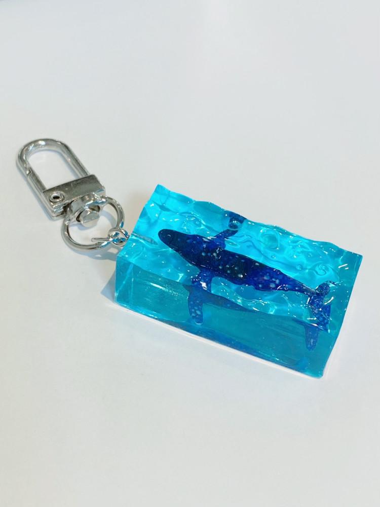 [미드나잇블루] 파도 고래 키링 - 주문제작 키링 고래키링 파도키링 주문제작선물 기념품