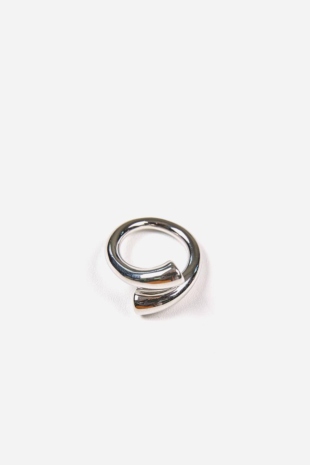 TWISTED OPEN RING