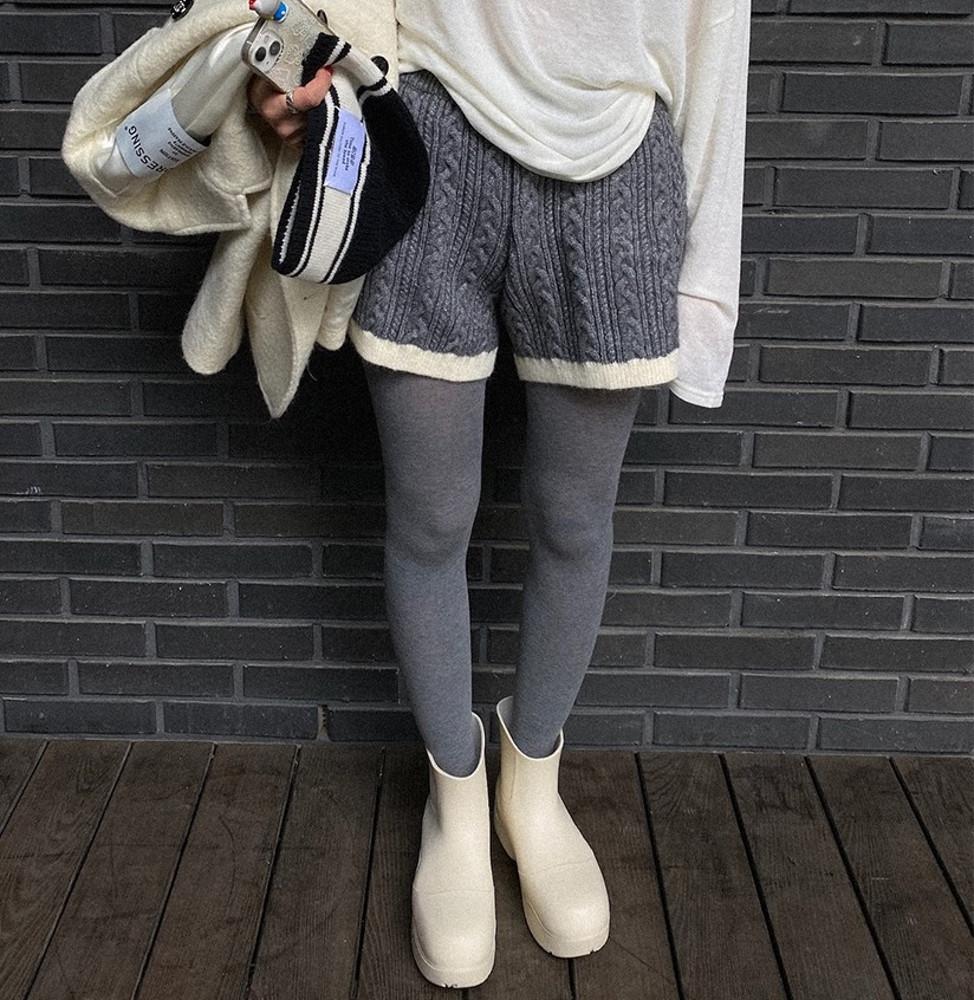 탑드레싱 리즈니트반팬츠 (흰색 당일발송)