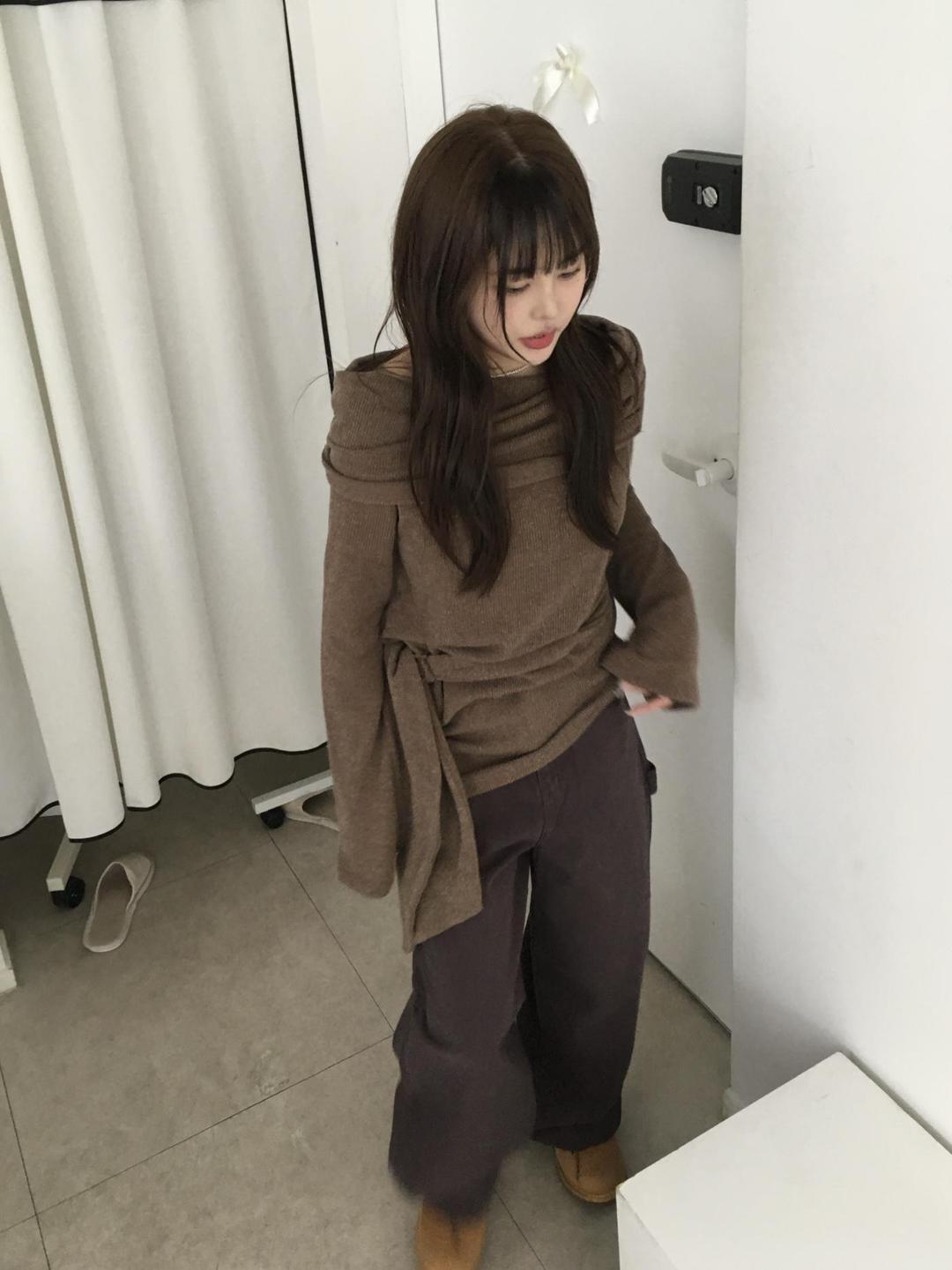 소브 (3 color) 허리끈 오프숄더 롱 니트