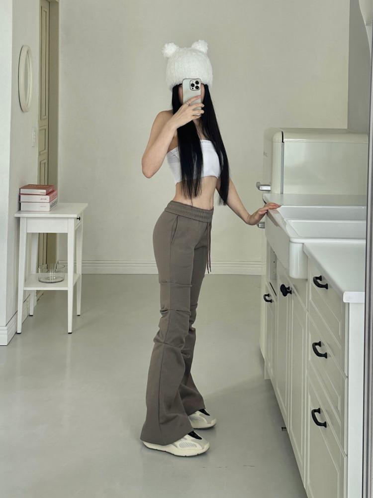 pintuck bootscut pants / 핀턱 부츠컷 팬츠