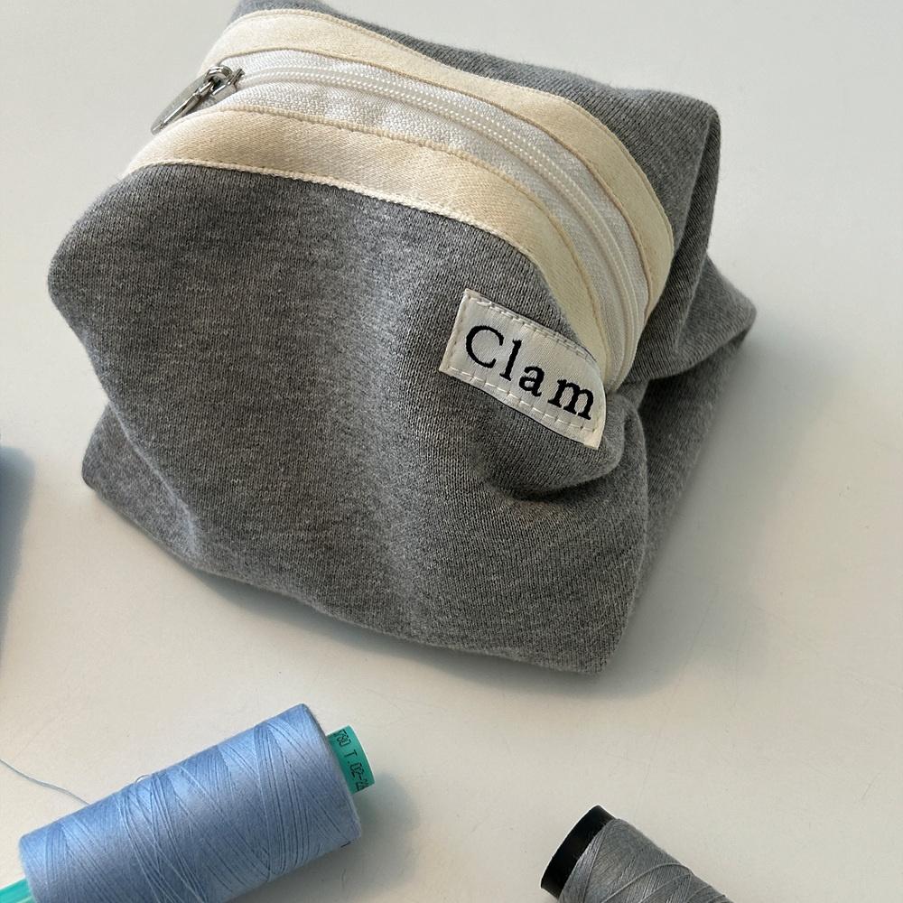 Clam round pouch _ Snug gray