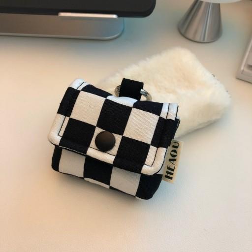 체커보드 에어팟 파우치 충전구멍 ⭕