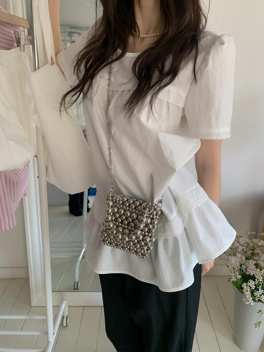 인어로브 (당일) 요거트 레이스 블라우스 (1color) 프릴 반팔 데이트룩 셔링 블라우스 에제다이어리