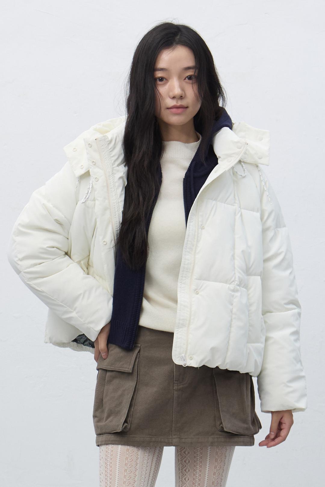 [예약판매] WOMAN 스퀘어 퀼팅 후드 숏 푸퍼 [IVORY]