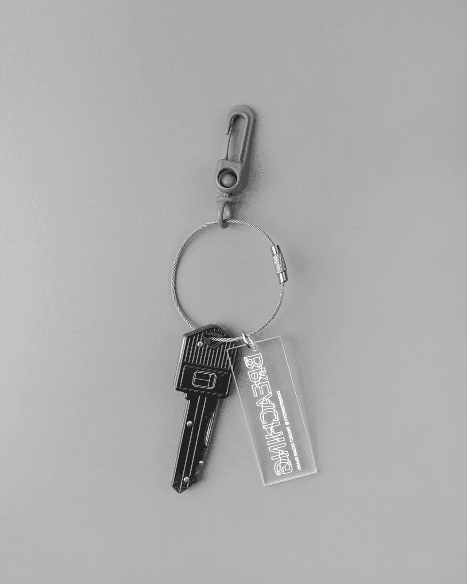 BREACHING ACRYLIC KNIFE KEYRING(WHITE)